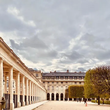 32 Atelier Fashion Paris