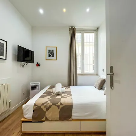 32 Atelier Fashion Apartment *