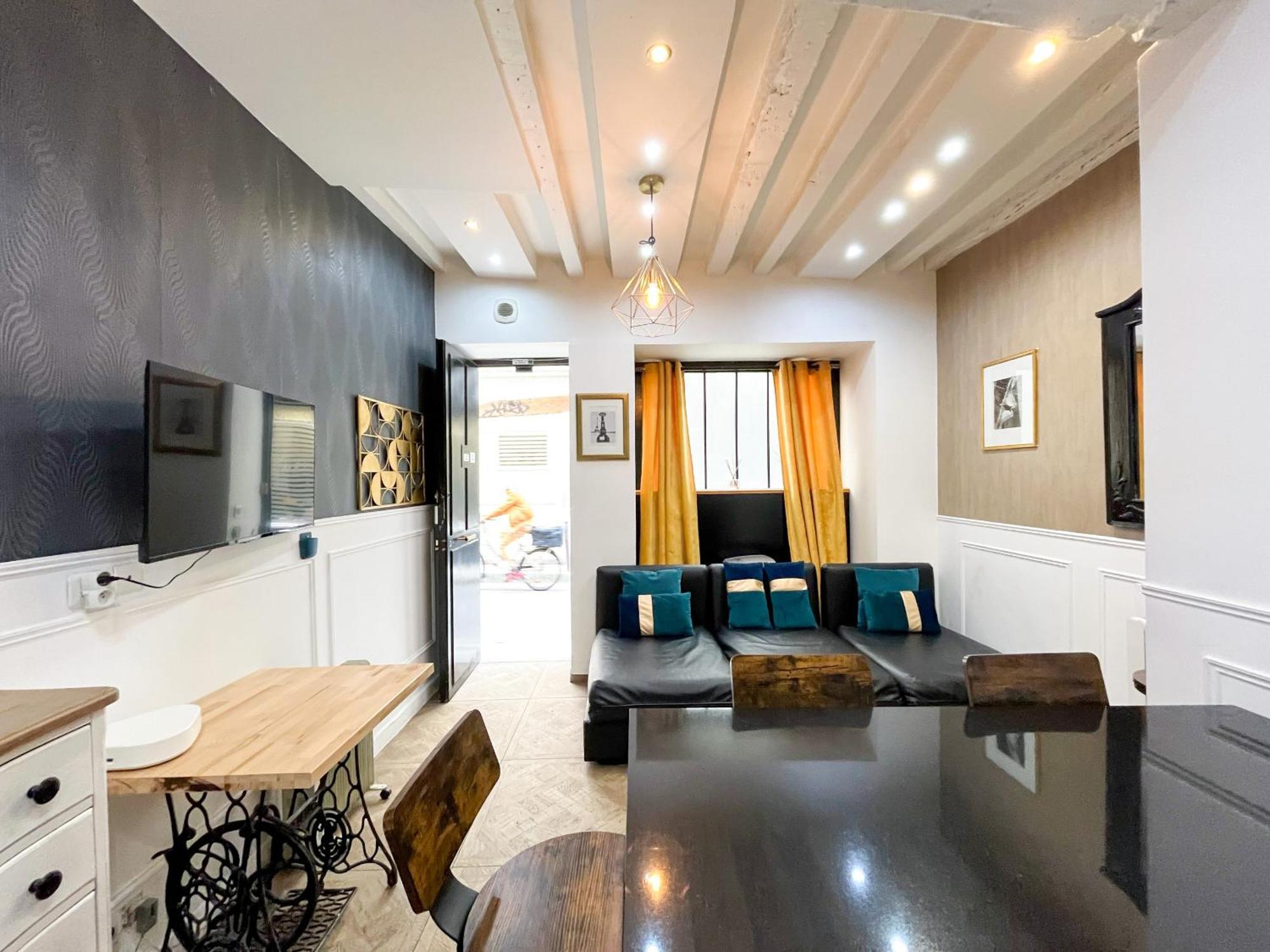 32 Atelier Fashion Apartment Paris