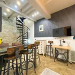 32 Atelier Paris Fashion